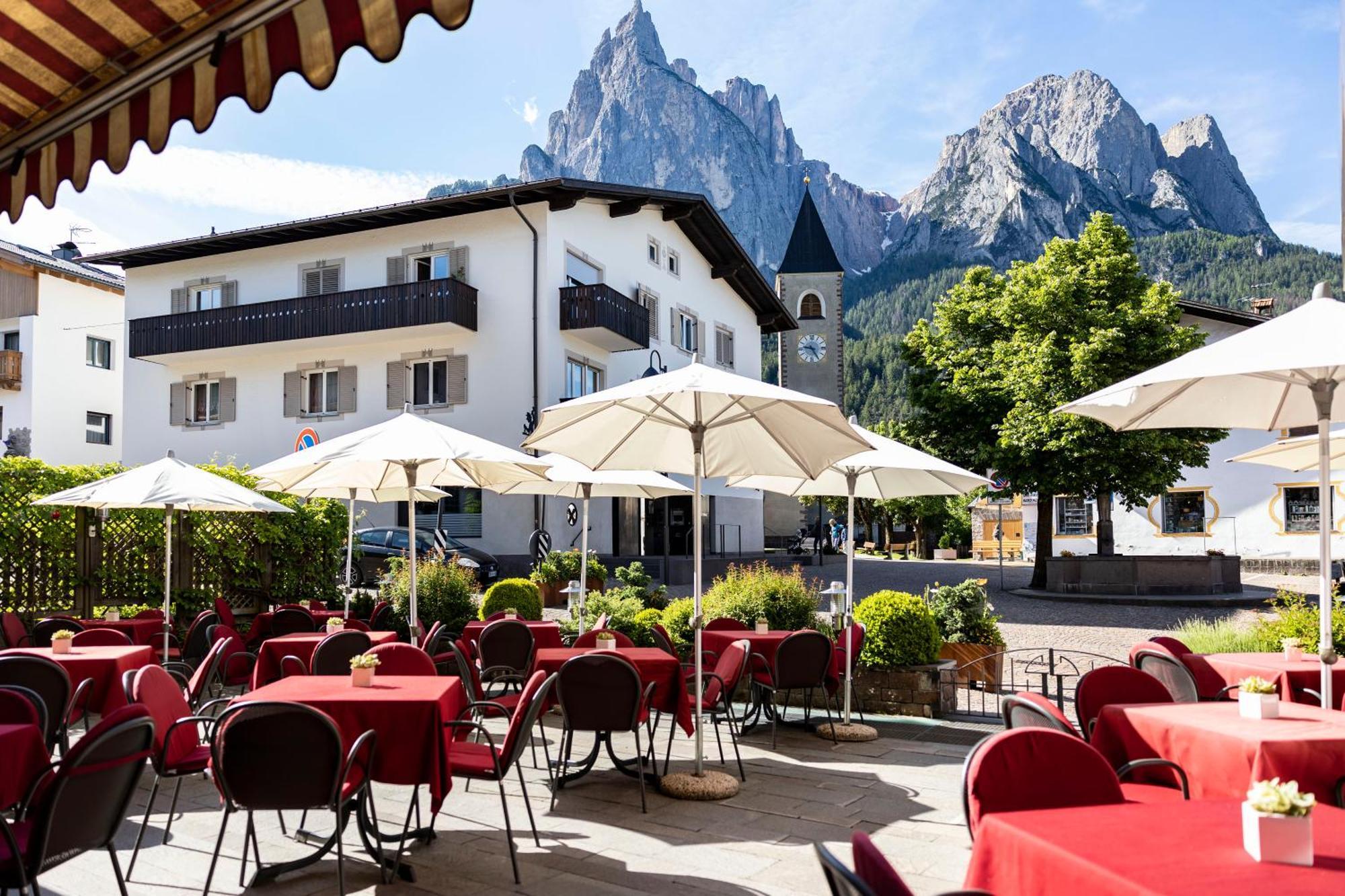 Artnatur Dolomites Hotel & Spa Siusi Esterno foto