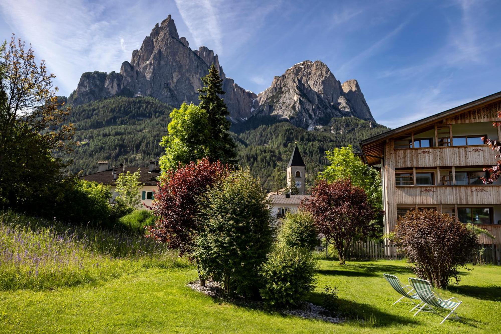 Artnatur Dolomites Hotel & Spa Siusi Esterno foto
