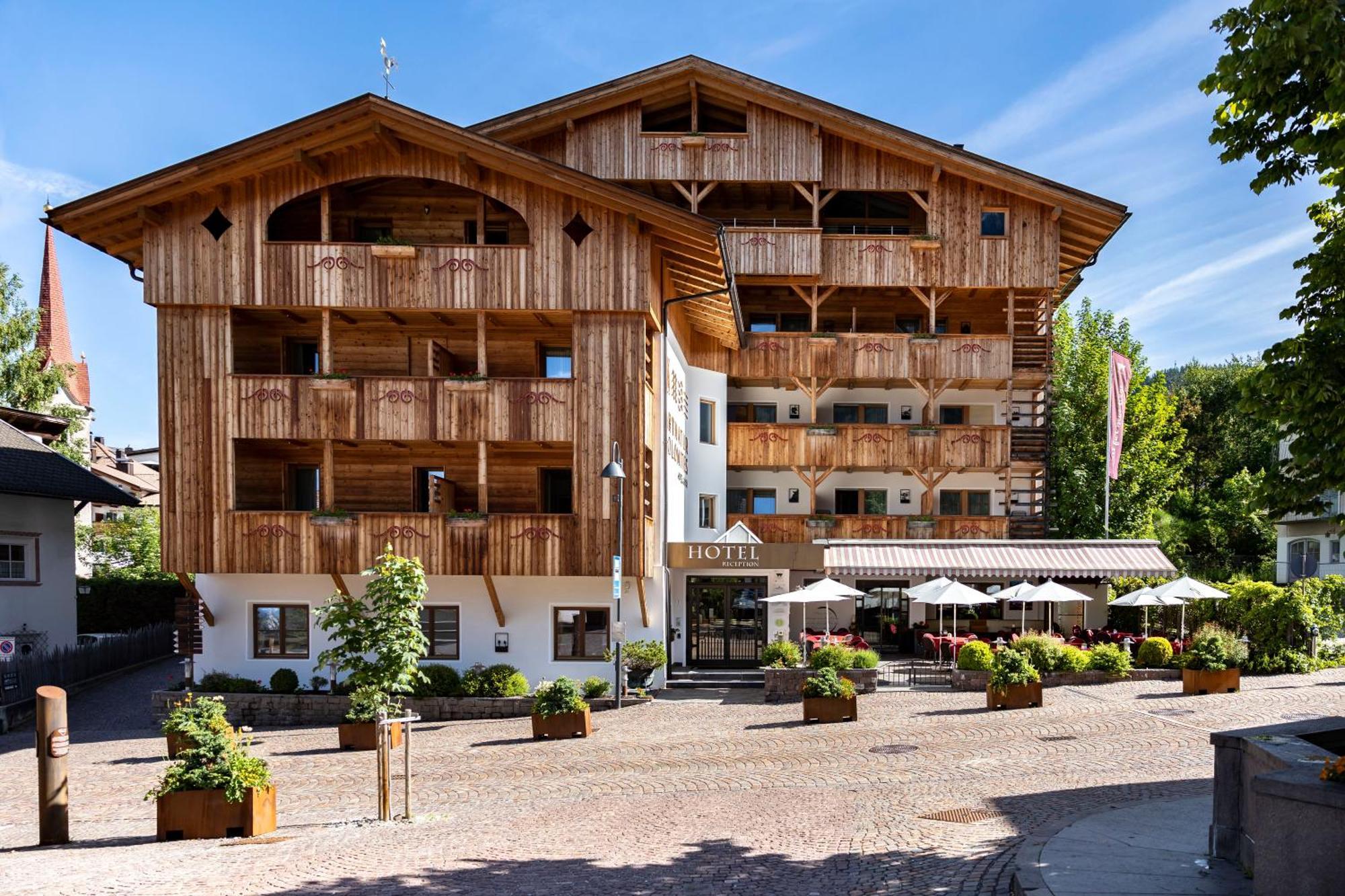 Artnatur Dolomites Hotel & Spa Siusi Esterno foto
