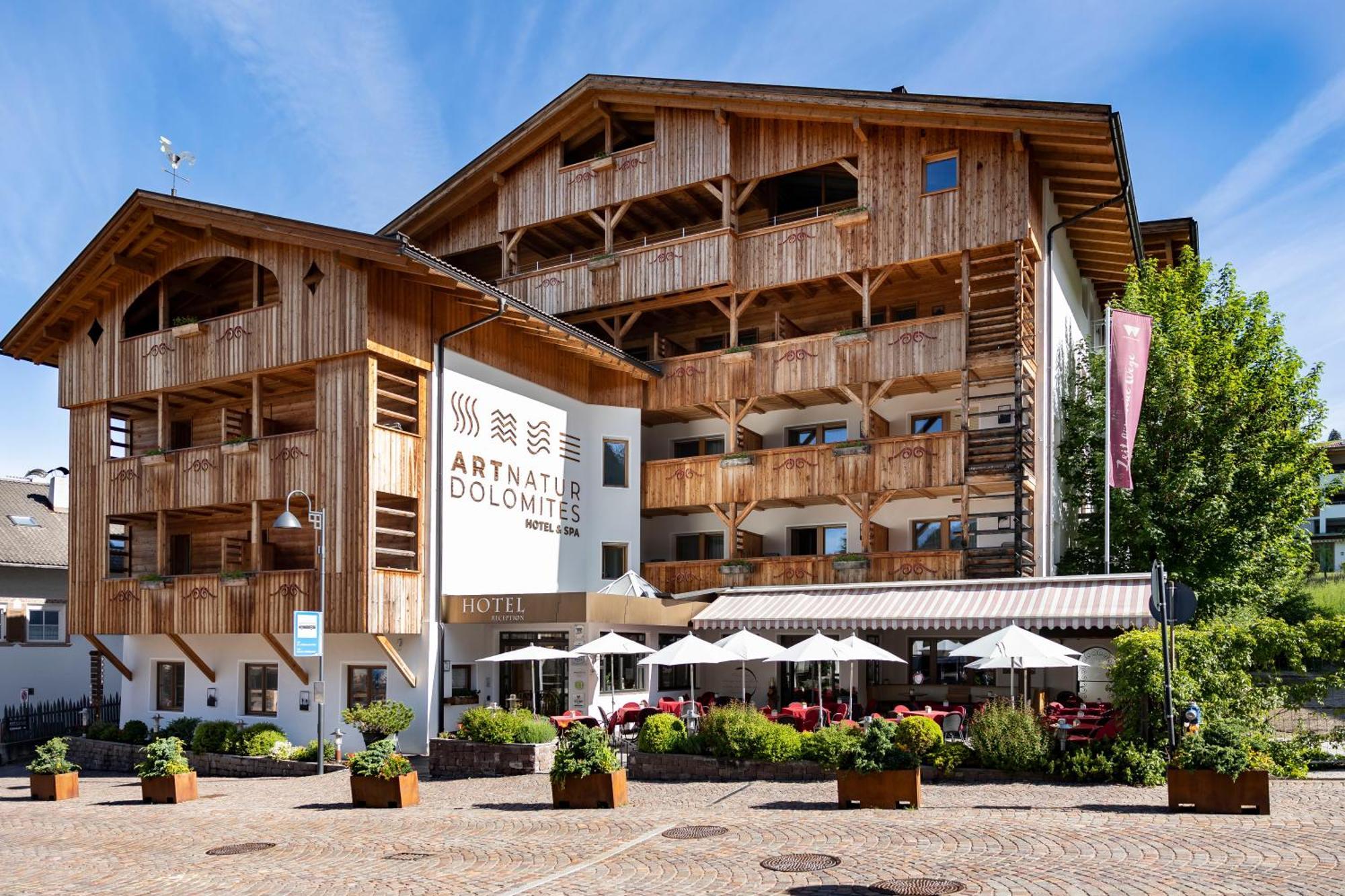 Artnatur Dolomites Hotel & Spa Siusi Esterno foto