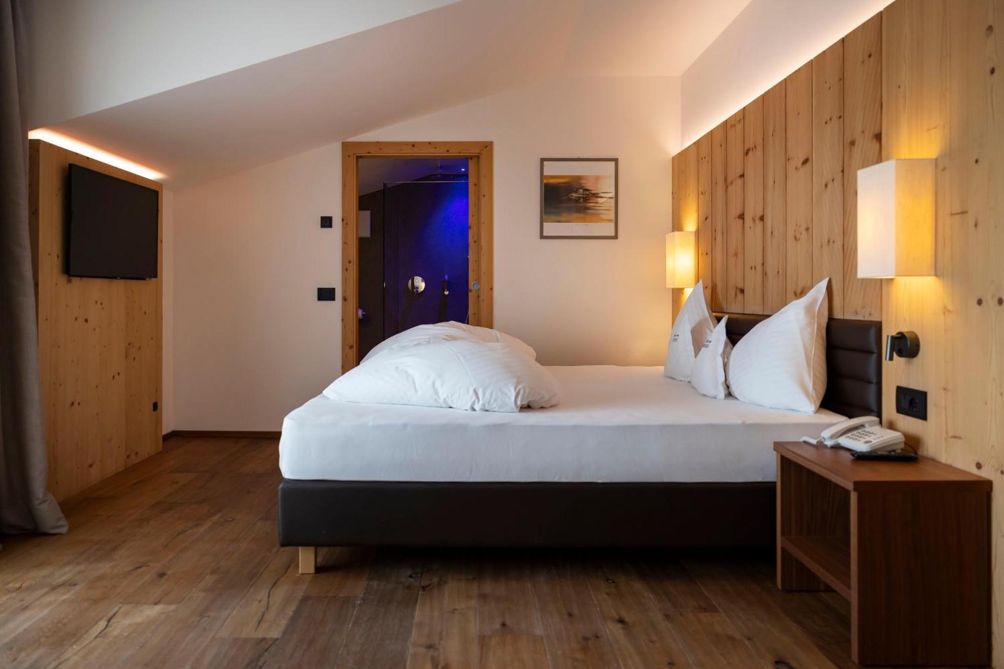 Artnatur Dolomites Hotel & Spa Siusi Camera foto