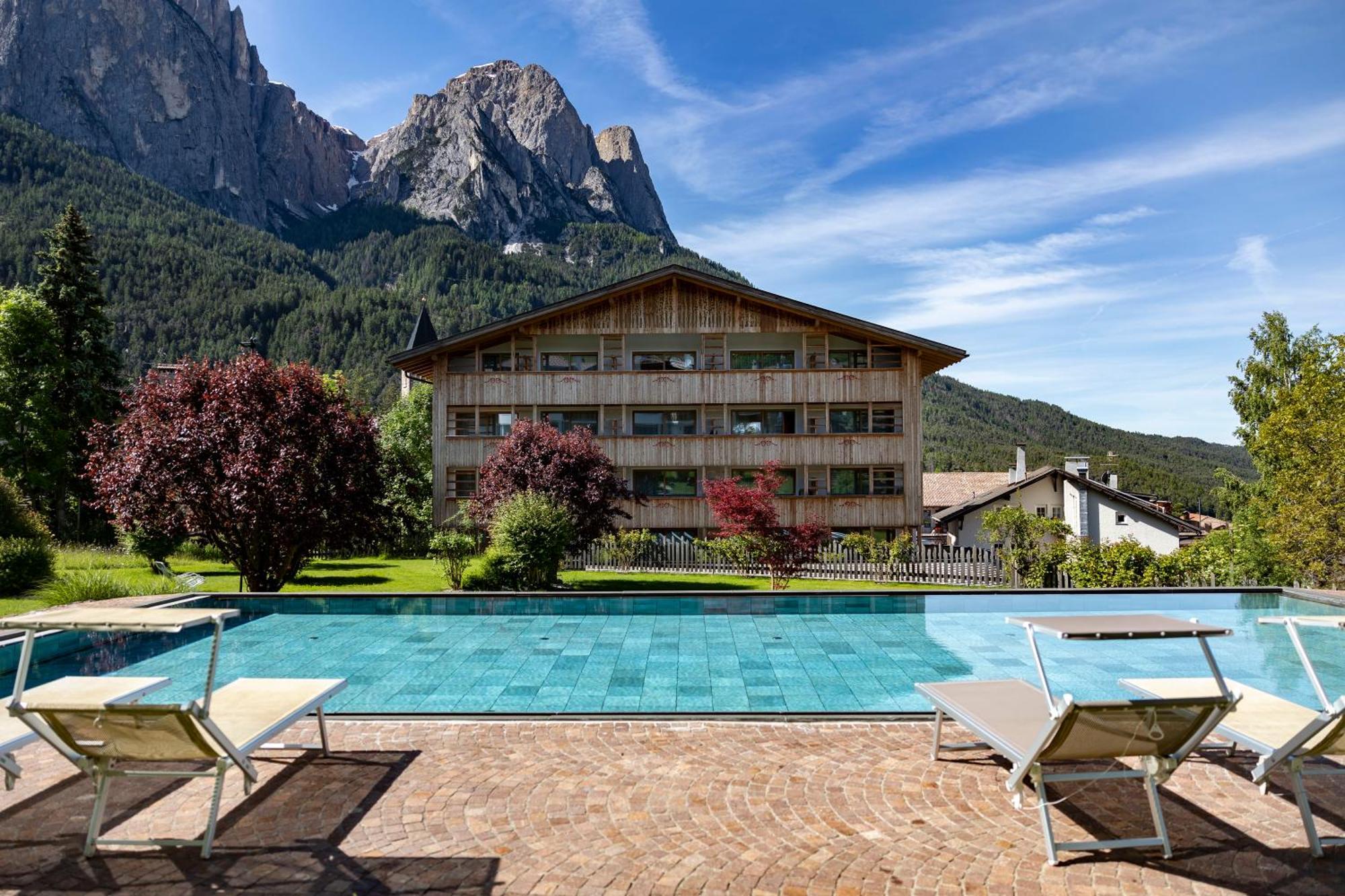 Artnatur Dolomites Hotel & Spa Siusi Esterno foto